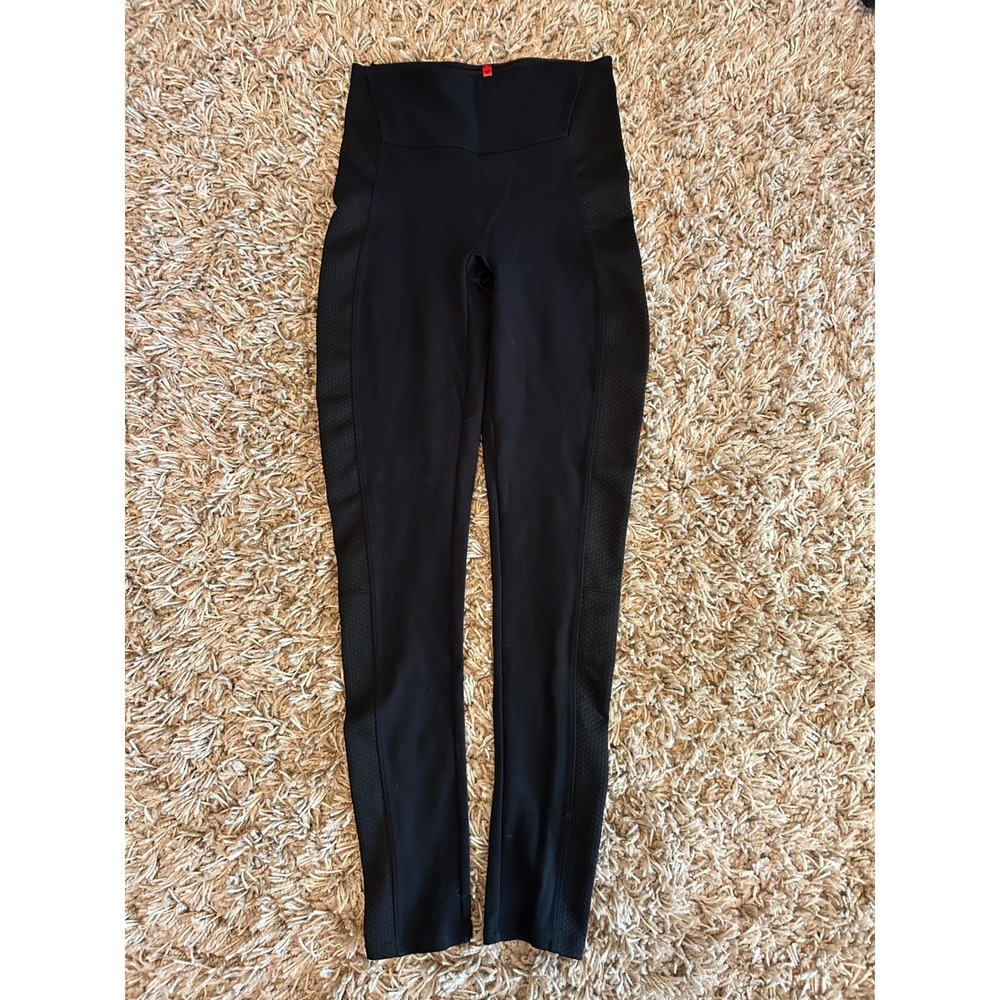 Spanx Black High Rise Compression Leggings Textured Side Panels Size Small